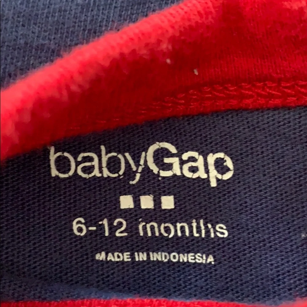Bundle of 3 tops, sz 6-12 months